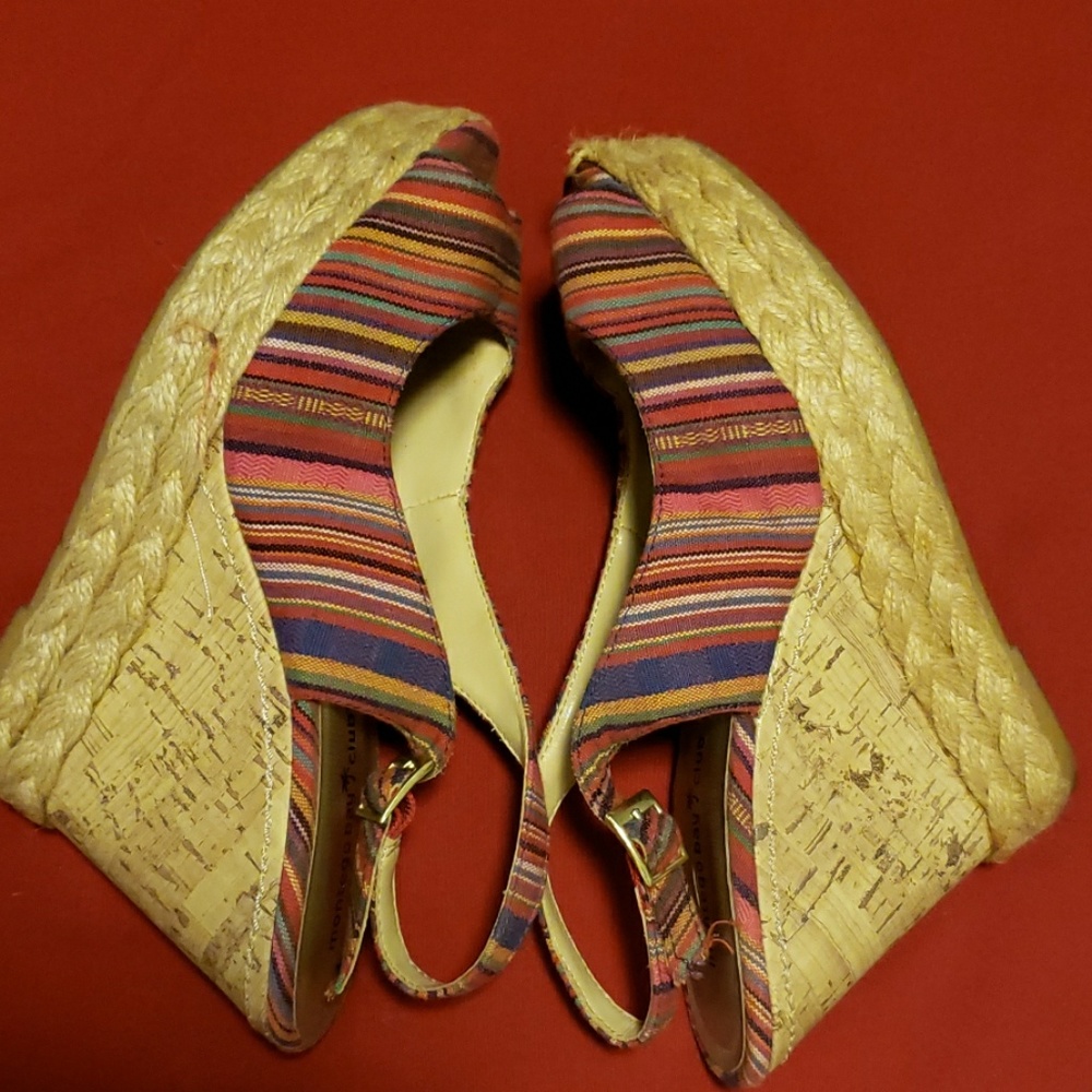 Women's shoes